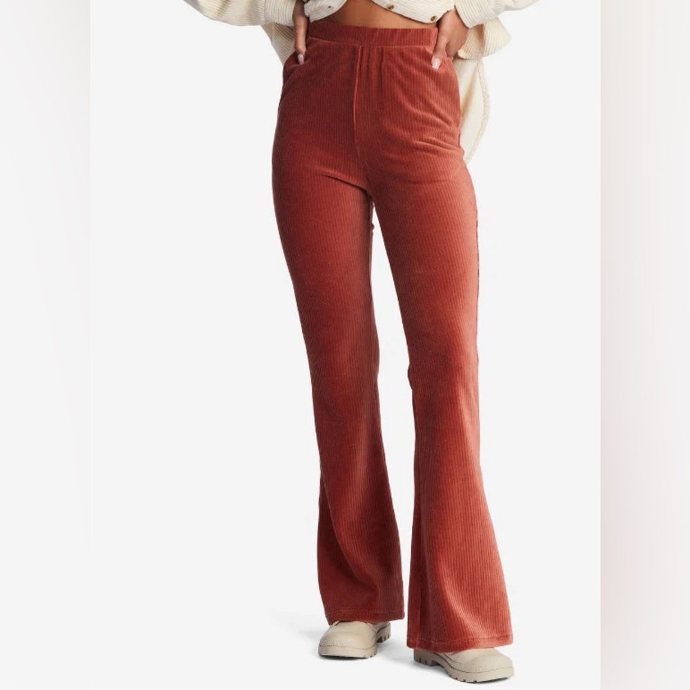 Billabong Corduroy high waisted flare pant - L